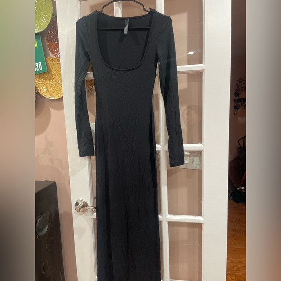 SKIMS Black Rib Lounge Long Sleeve Maxi Dress S - Picture 4 of 6